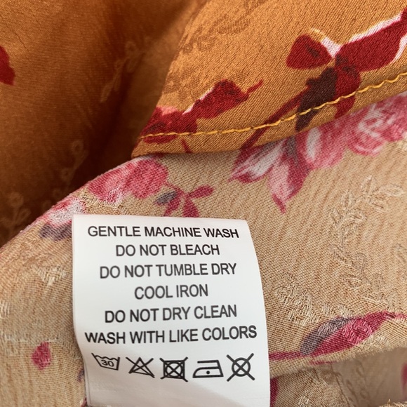 MAJORELLE Broadway V-Neck Ruffle Floral Satin Top Blouse Revolve Size XS - Picture 9 of 14